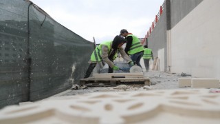 Mardin Polisevi duvarı cephe iyileştirme çalışmaları sürüyor