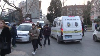 Marmarayda bir kişi raylara atlayarak intihar etti