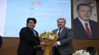 Melikgazinin uyum içince çalışan meclis üyeleri Başkan Palancıoğlunu tebrik etti