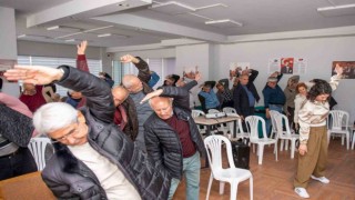 Mersinde emekliler kansere karşı bilgilendirildi