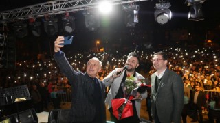 Mersinde Hüseyin Kağıt rüzgarı esti