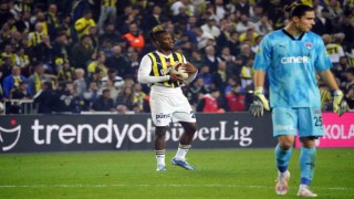 Michy Batshuayi bu sezon 18. golünü attı