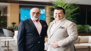 Miracle Resort Hotelde bayrak değişimi