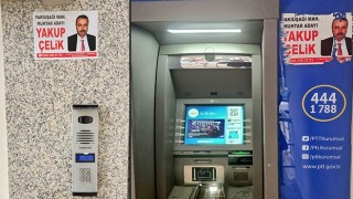 Muhtar Adaylarının Yapışkanlı Afişleri Tepki Çekiyor