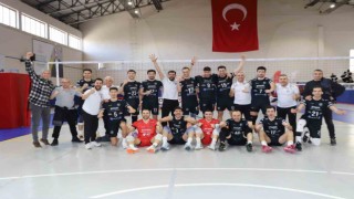 Nazilli Belediyespor Voleybol Takımı set vermedi