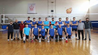 Nazilli Belediyspor Voleybol Takımı final maçlarına hazırlanıyor
