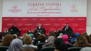 Nebi Hatipoğlu Eskişehirli Kadın Kanaat Önderleriyle buluştu