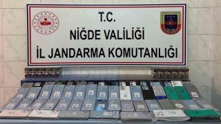 Niğdede 78 adet kaçak cep telefonu yakalandı