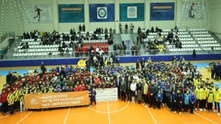 Nilüfer Belediyesi amatör sporcuların yanında