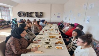 Öğrenciler ninemin tarifleri atölyesinde