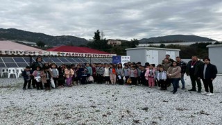 Öğrenciler yenilenebilir enerji hakkında bilgilendirildi
