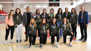 OKÜ Voleybol Takımı Bölgesel Lig Şampiyonu