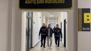 Okul bahçesinde veliyi bıçaklayarak öldüren baba ve oğlu tutuklandı