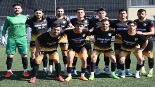 Ömürspor, ilk resmi maçını farklı kazandı