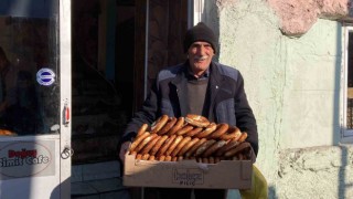 Osmanlıda ekmek yapılan tarihi fırında 100 yıldır Ankara simidi üretiliyor