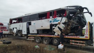 Otobüs kazasında hayatını kaybedenlerin sayısı 2ye yükseldi
