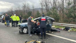 Otoyolda feci kaza: 1 ölü, 2si ağır 5 yaralı