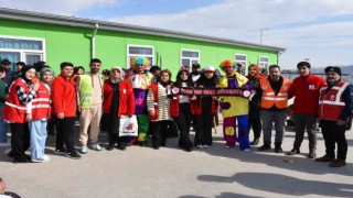 (Özel) Depremin 1. Yıl dönümünde Siverekli STKlar Adıyamanlı Depremzedeleri unutmadı