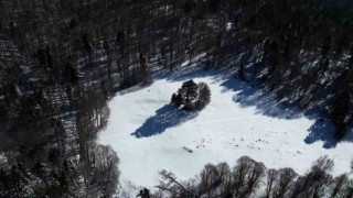 Uludağ'ın ayak basılmayan karla kaplı yayları böyle görüntülendi