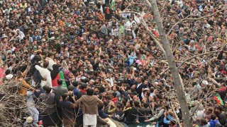 Pakistanda Imran Khan destekçileri protestolarını sürdürüyor