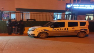 Polis 12 yıl 11 ay hapis cezası bulunan şahsı kurye kılığına girerek yakaladı
