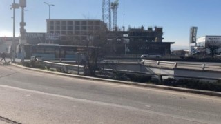 Polis aracından yola atlayan kadın otobüsün altında kalarak can verdi
