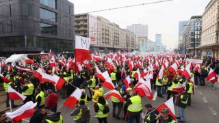 Polonyalı çiftçiler AB'nin tarım politikalarını ve Ukraynadan yapılan ithalatı protesto etti