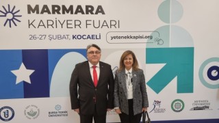 Rektör Özölçer Marmara Kariyer Fuarının açılışına katıldı