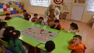 Şahinbeyli çocuklar küçük yaşta bilimle tanışıyor