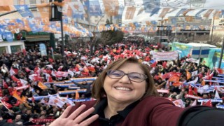Şahinden miting gibi seçim irtibat ofisi açılışı