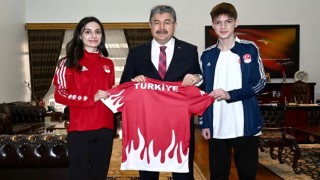Şampiyon Kardeşler Vali Yılmaz’ı Ziyaret Etti