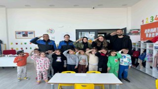 Samsun polisi vatandaşları bilgilendiriyor