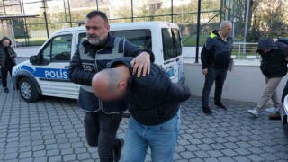 Samsunda sokak ortasında bir kişiyi bıçakla ağır yaralayan 2 kişi yakalandı