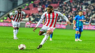 Samsunsporlu Ntcham, kullandığı 4 penaltıyı da gole çevirdi