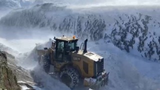 Sarayda karla mücadele çalışmaları devam ediyor