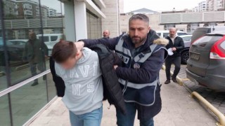Silahlı yaralama yapıp tüfeği sakladıkları yere gidince polisin takibi sonucu yakalandılar