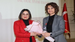Sivasta sağlıkçılara “kanguru bakımı” eğitimi verildi