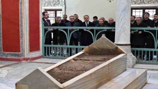 Sultan 2. Murad Han dualarla anıldı