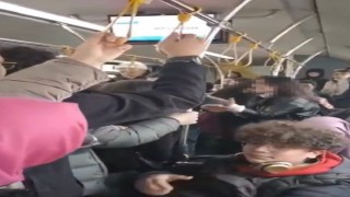 Sultanbeylide otobüste 2 kadının saç baş birbirine girdiği kavga kamerada