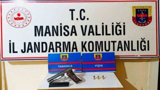 Şüpheli şahsın üzerinden tabanca çıktı