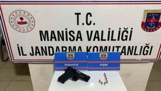 Şüpheli şahsın üzerinden tabanca çıktı