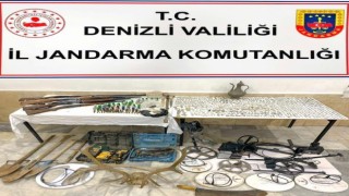 Tarihi eser kaçakçıları jandarma operasyonunda yakalandı