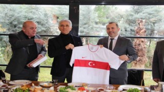 TASKK Başkanı Ali Düşmez Yalovada spor camiasıyla buluştu