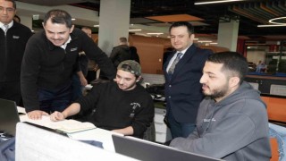Teknopark İstanbul Kuluçka Merkezinde konuşan Kurum: “Bizim hayalimiz gençliğin ve geleceğin mutlu olduğu bir İstanbul”