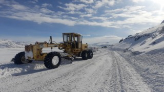 Tercanda kardan kapalı köy yolları açılıyor