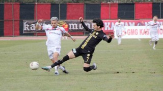 TFF 2. Lig: Kastamonuspor: 1 - Iğdır Futbol Kulübü: 1
