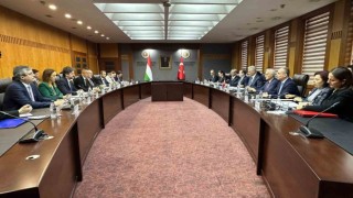 Ticaret Bakanı Bolat: “Türkiyeden Macaristana doğal gaz ihracatının bu yıl başlayacak olması, iki ülke ticaretini daha yukarı rakamlara ulaştıracaktır”