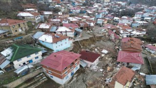 Tokatta toprak kayması sonucu birçok evin yıkıldığı köyle ilgili korkutan iddia