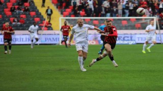 Trendyol Süper Lig: Gaziantep FK: 0 - Samsunspor: 0 (İlk yarı)