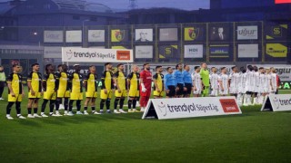 Trendyol Süper Lig: İstanbulspor: 0 - Beşiktaş: 0 (Maç devam ediyor)